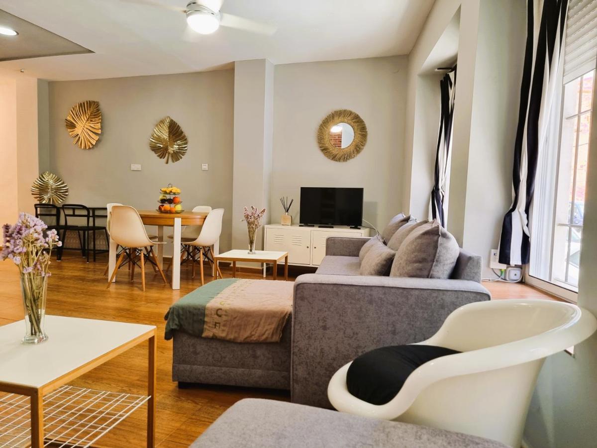Claudia Tourist Apartment Аликанте Экстерьер фото