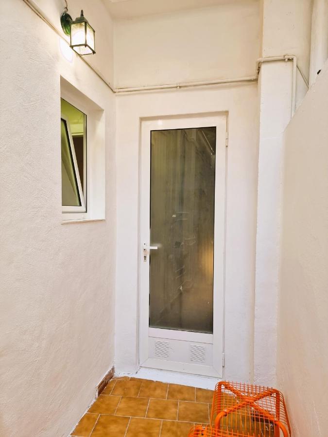 Claudia Tourist Apartment Аликанте Экстерьер фото