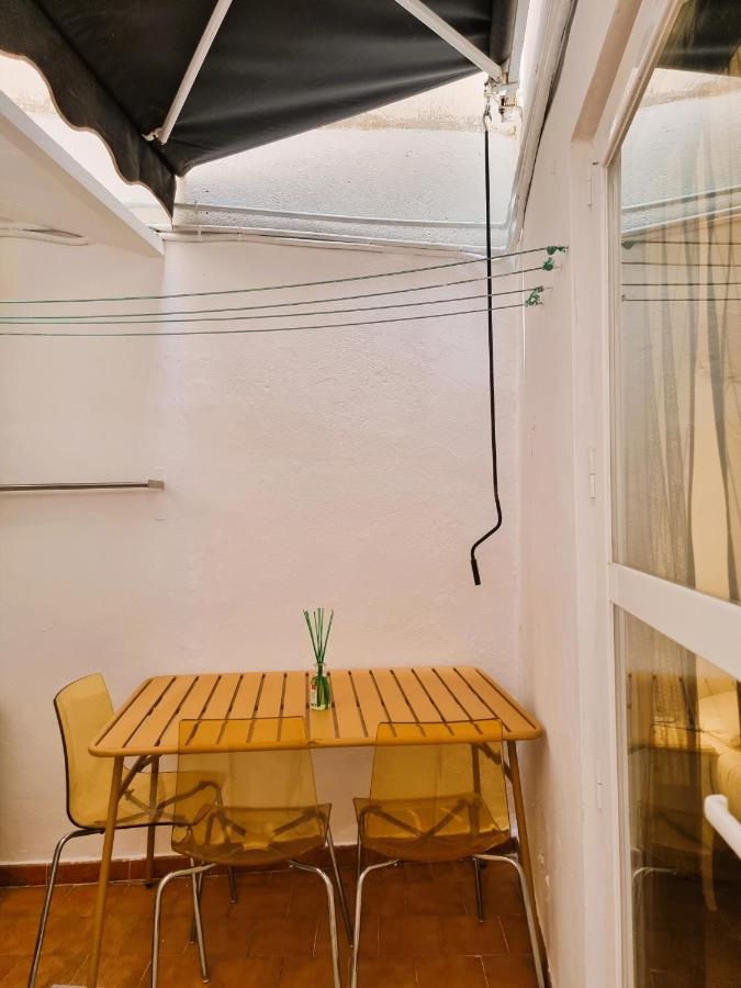 Claudia Tourist Apartment Аликанте Экстерьер фото