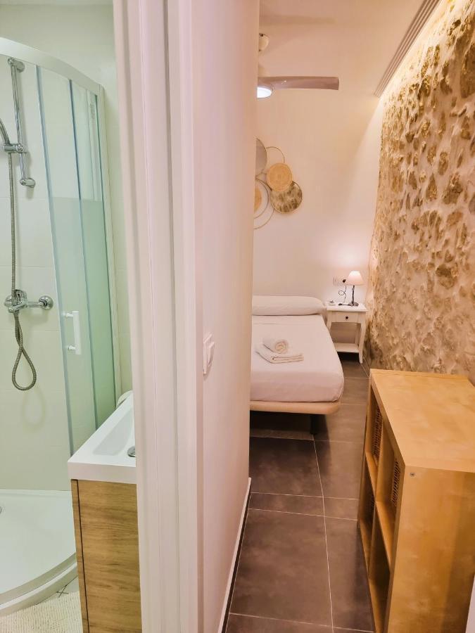 Claudia Tourist Apartment Аликанте Экстерьер фото